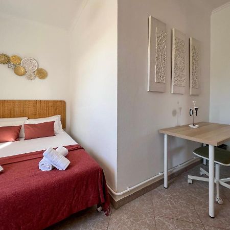 Stay U-Nique Apartments Gaudi IV Barcelona Ngoại thất bức ảnh